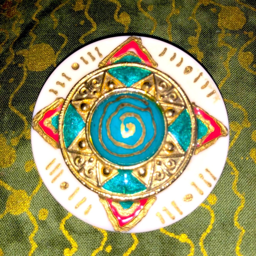 Vintage Fashion Pin